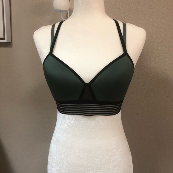 SOLD NWOT Victoria Sport Bra - Picture 3 of 6